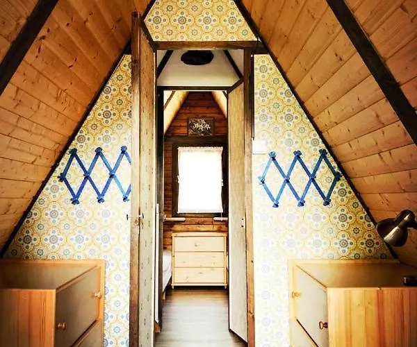 Huette Bei Trabochsee Und Eisenerzer Alpen Gmeingrube