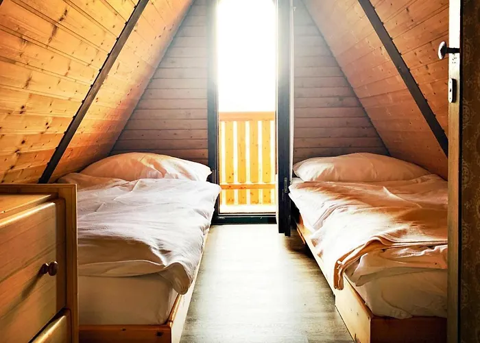 Huette Bei Trabochsee Und Eisenerzer Alpen * Gmeingrube